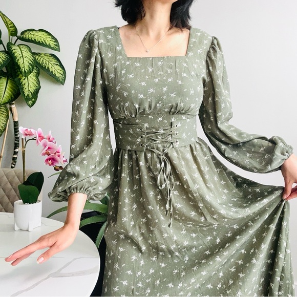 Corset Maxi Floral Dress with Long Sleeves and Square Neckline - Picture 1 of 8